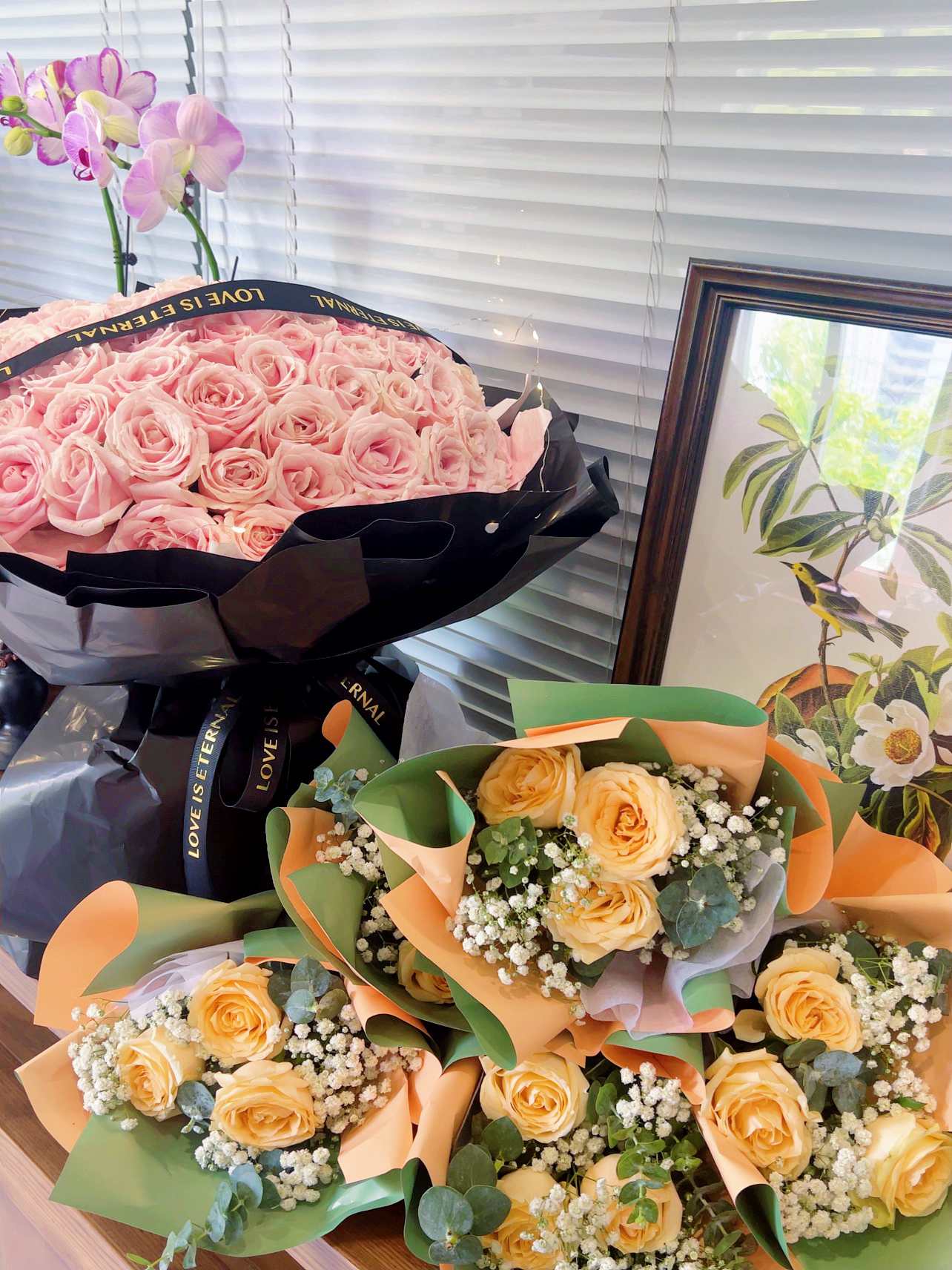 Beautiful bouquets of pink and yellow roses for Qixi Festival, symbolizing love and appreciation at Coolnice.