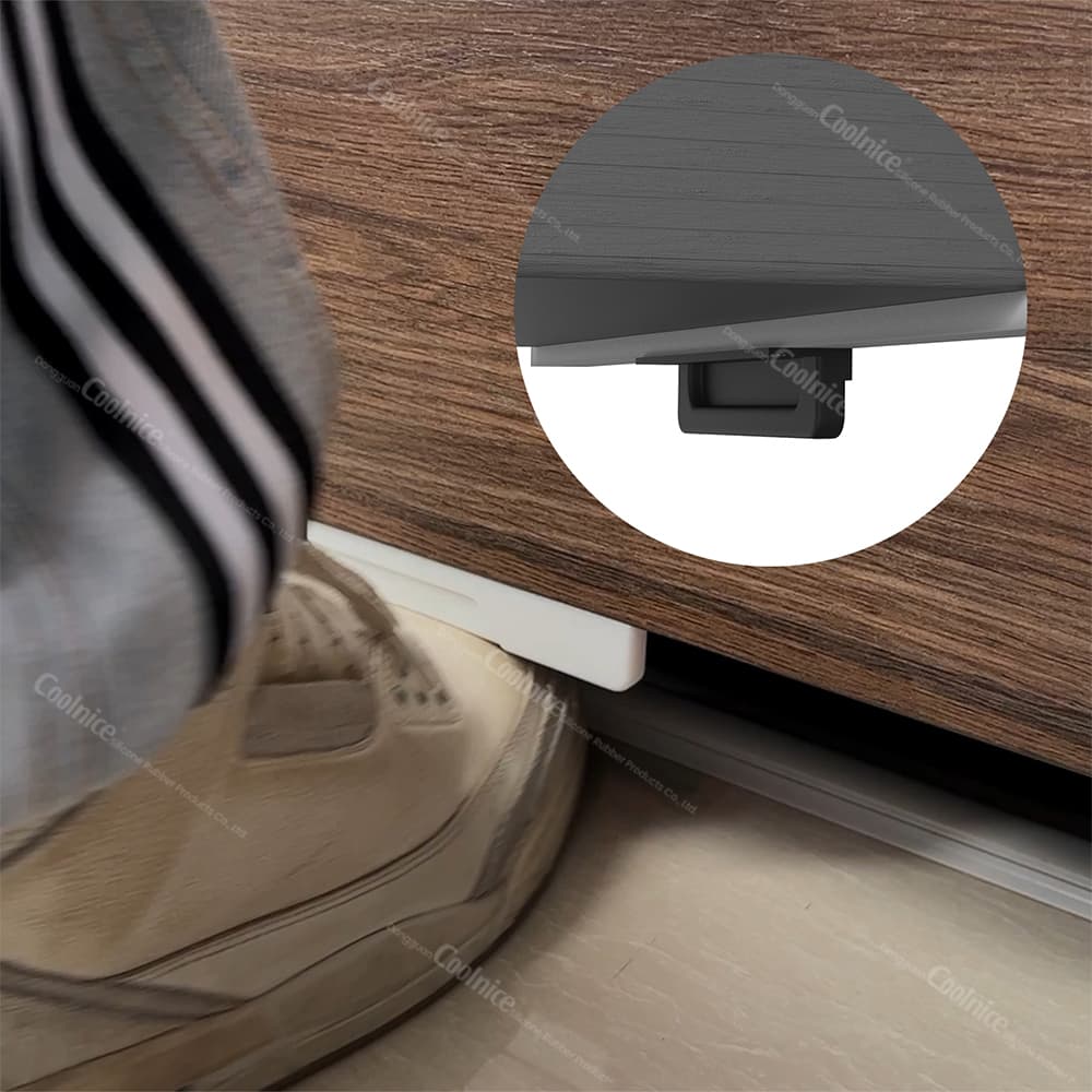 Silicone door opener with anti-slip design for hygienic cabinet use