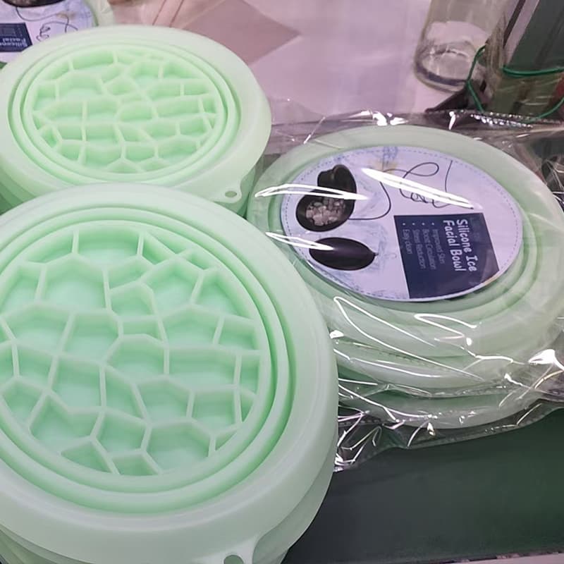 Green silicone cold therapy bowls with custom logo and Pantone color finish