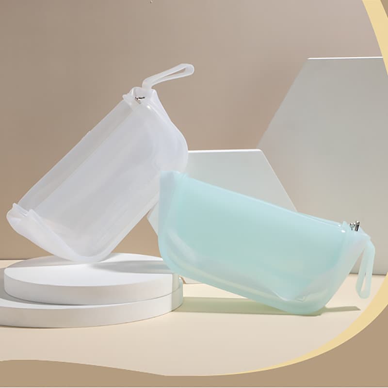 Silicone zipper bag with pastel color design