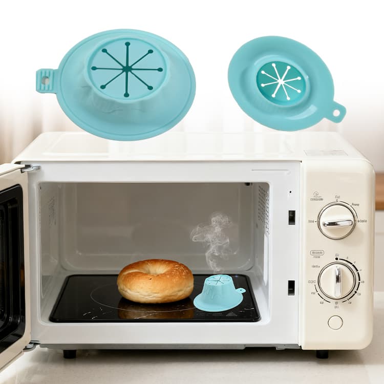 Silicone burger steamer used inside a microwave to heat bread and buns