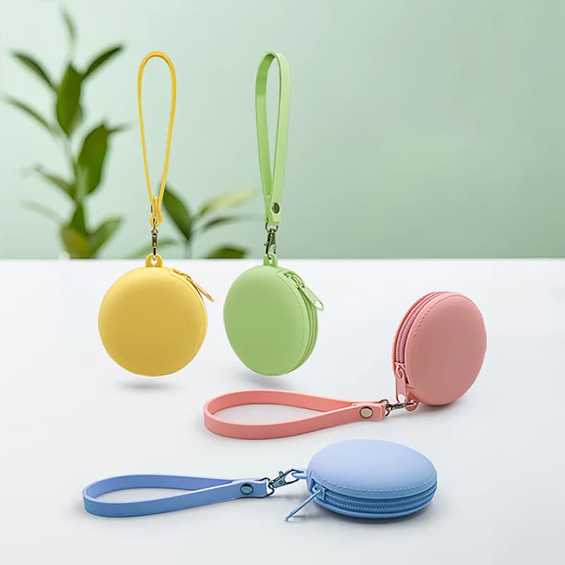 Colorful silicone bag with zipper and strap