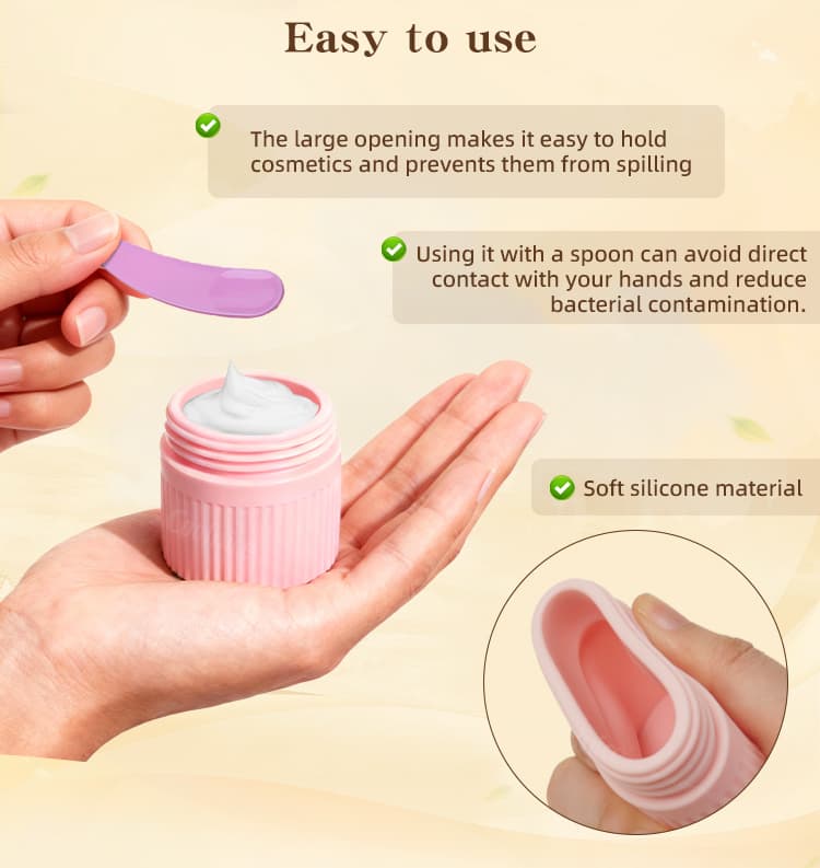 Wide opening silicone travel jar with cosmetic spoon
