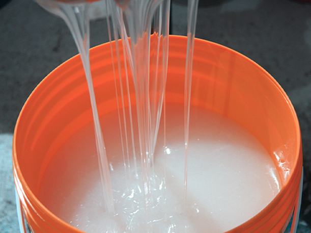 Platinum-cured liquid silicone rubber raw material for injection molding
