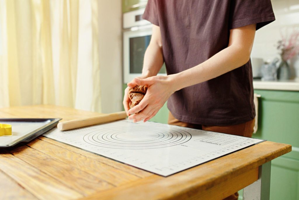 silicone pastry mat for dough prep and cookie baking