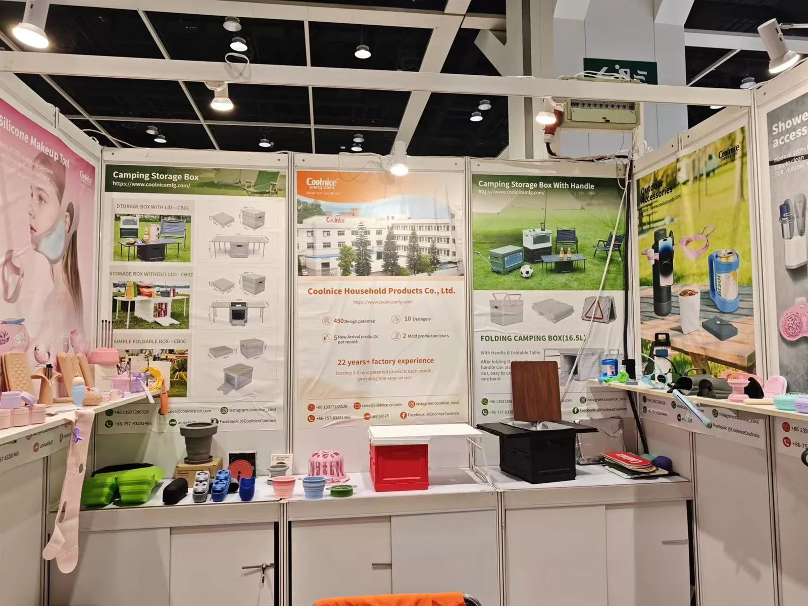 Coolnice exhibition booth displaying silicone products